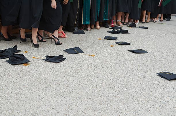 Is it OK to wear heels in college 